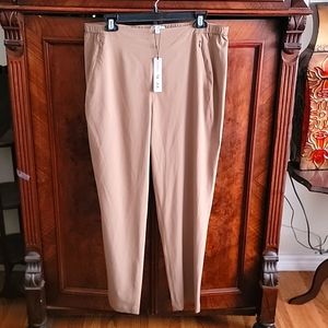 Nic+Zoe Tech Stretch pants NWT